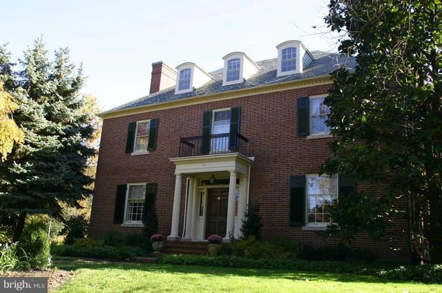 211 East Highfield Road Baltimore, MD 21218 - Photo 25 of 25 Exterior (Front)