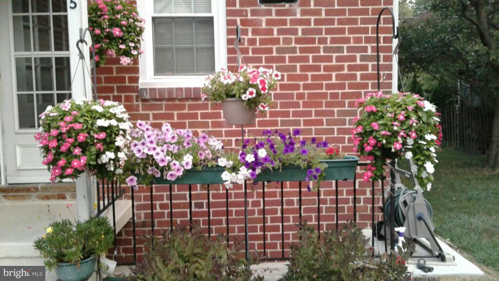 505 Hillen Road Baltimore, MD 21286 - Photo 4 of 30 Exterior (General)