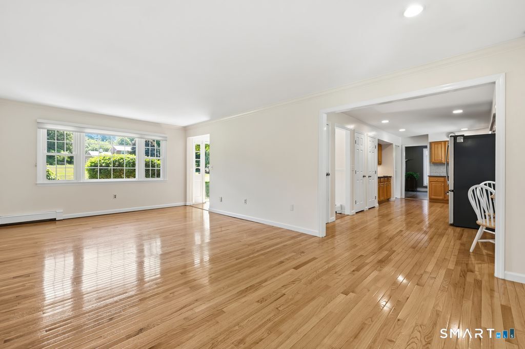 152 Holmes Road Ridgefield, CT 06877 - Photo 11 of 39