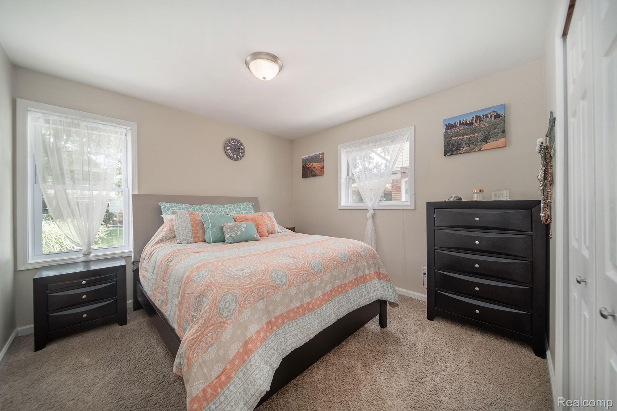 112 Normandy Road Royal Oak, MI 48073 - Photo 13 of 28 112-Normandy_7.jpg