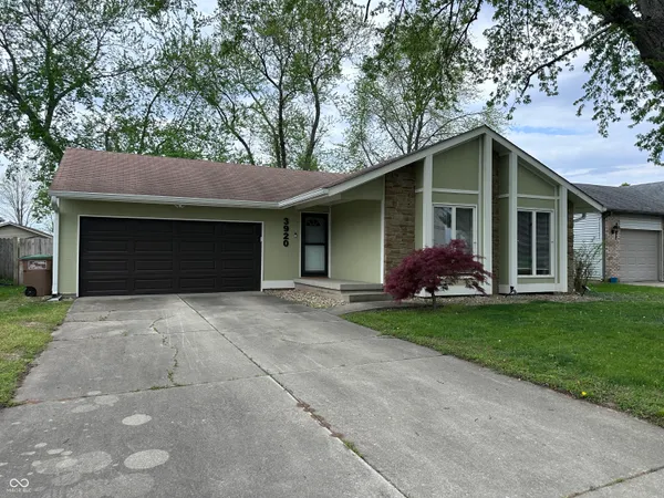$244,900 | 3920 Peppertree Lane, Columbus, IN 47203