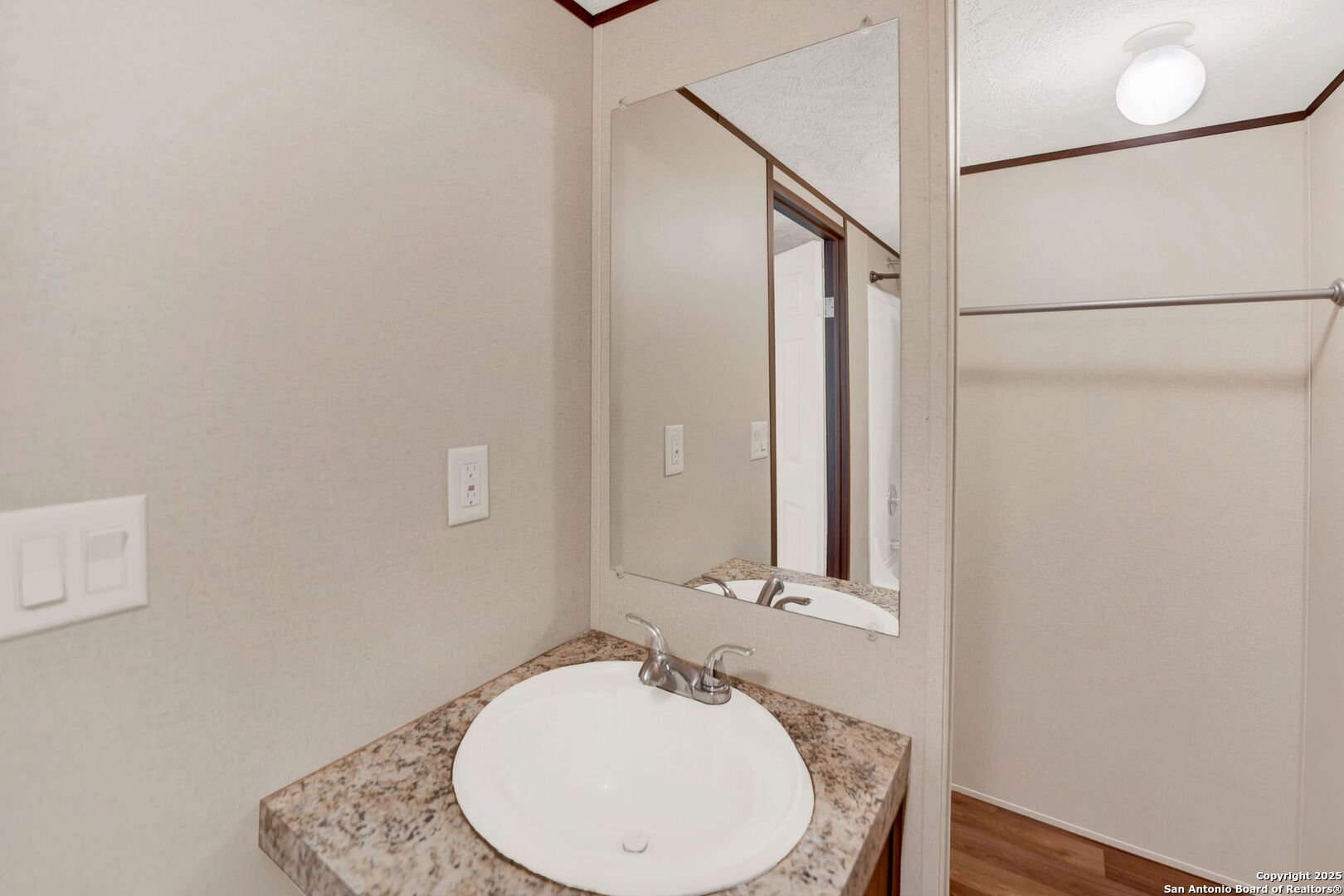 888 Lobo Loop Hondo, TX 78861 - Photo 19 of 35