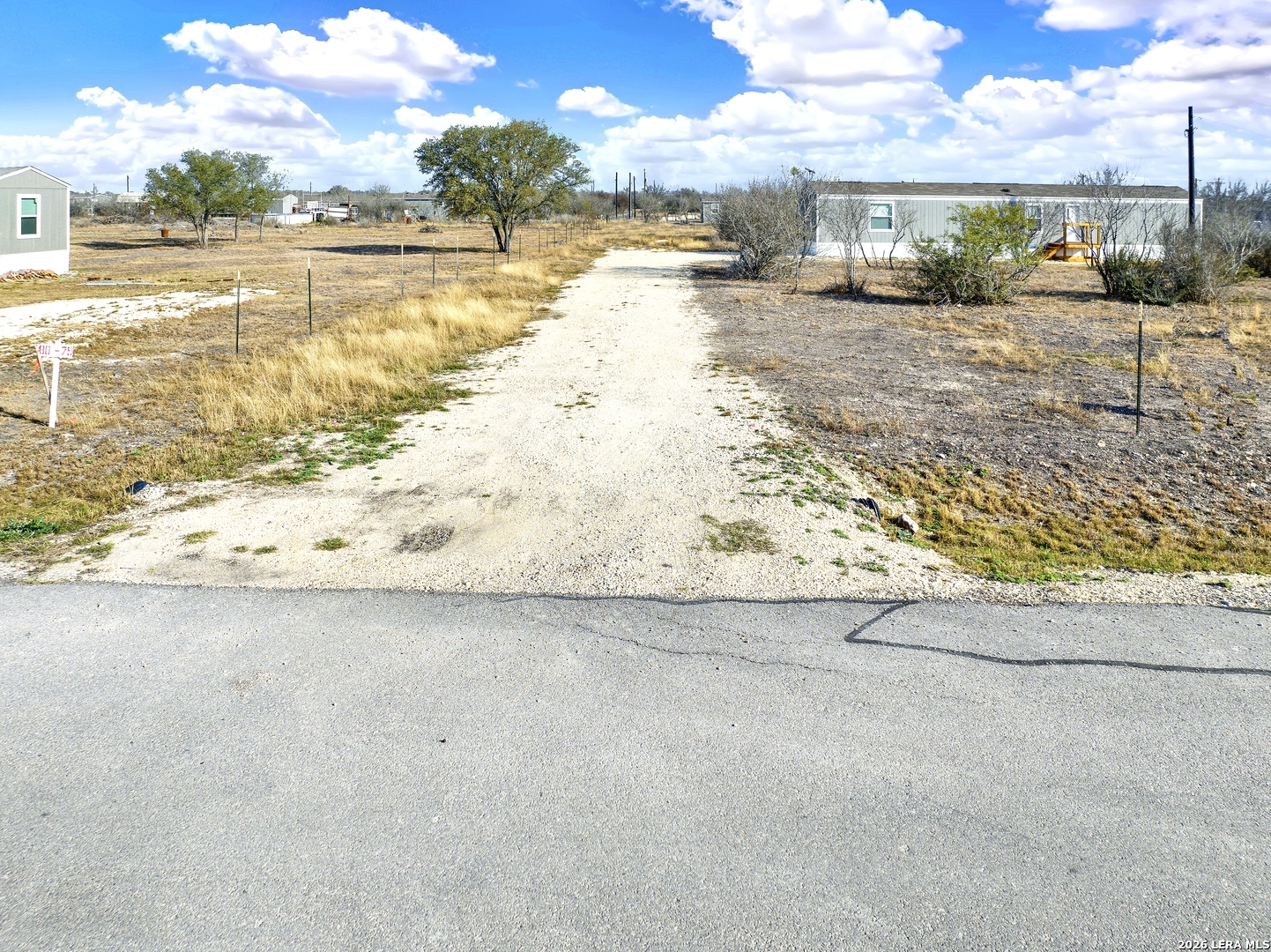 888 Lobo Loop Hondo, TX 78861 - Photo 34 of 35