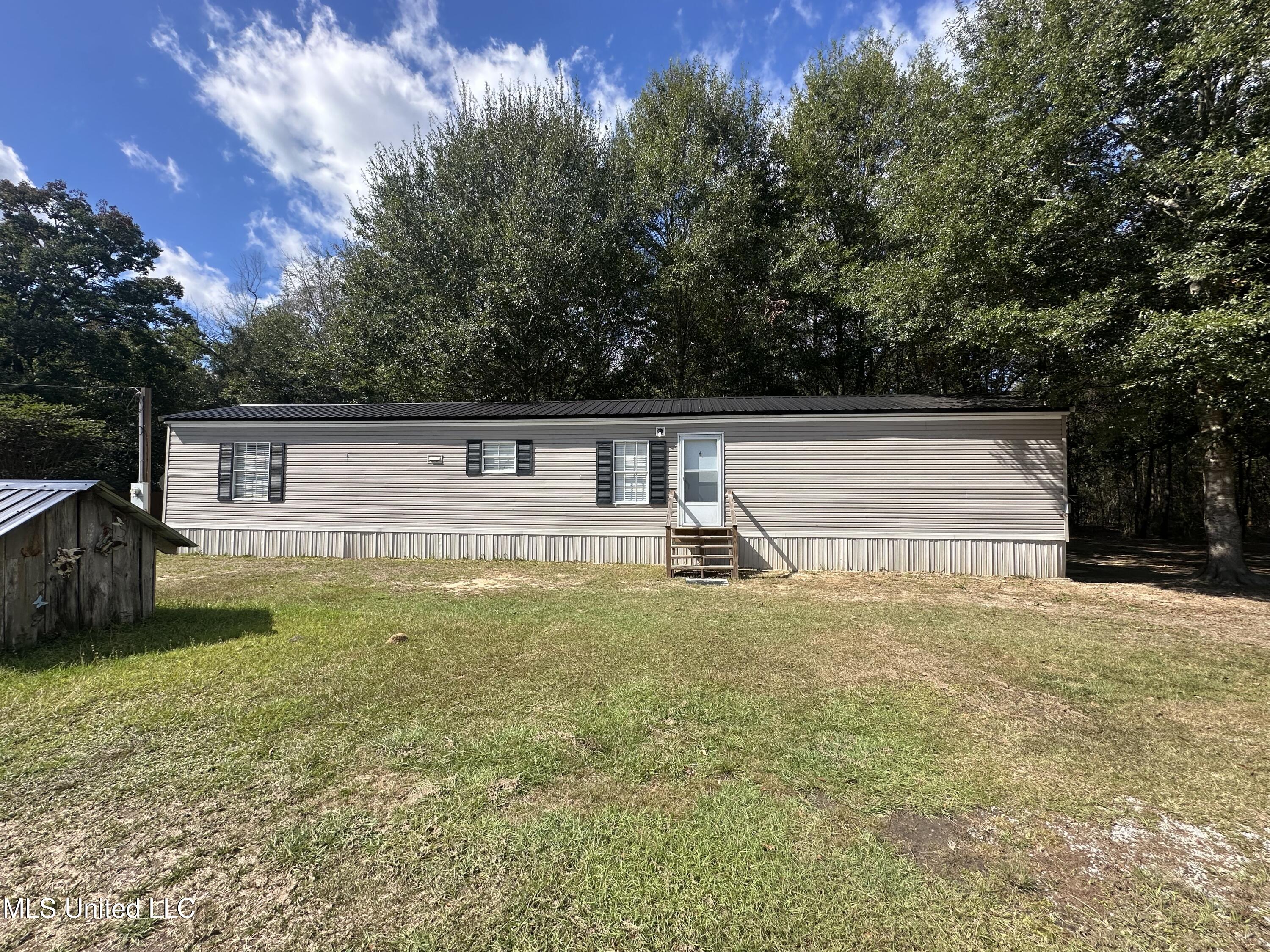 1103 Tannertown Road Lucedale, MS 39452 - Photo 2 of 29 IMG_6188