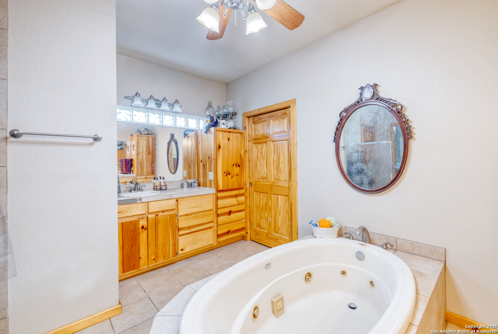 498 Camino Del Rancho Concan, TX 78838 - Photo 11 of 37