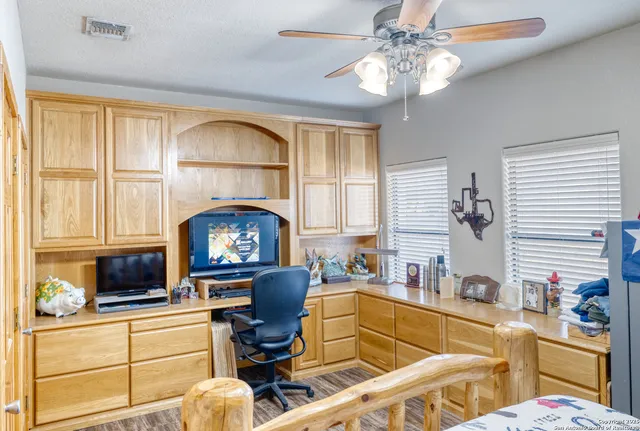 $850,000 | 498 Camino Del Rancho, Concan, TX 78838