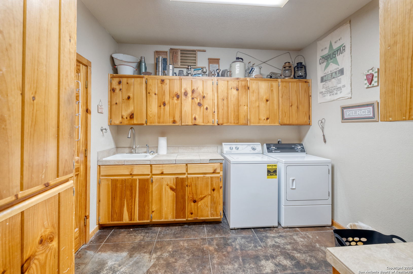 498 Camino Del Rancho Concan, TX 78838 - Photo 17 of 37