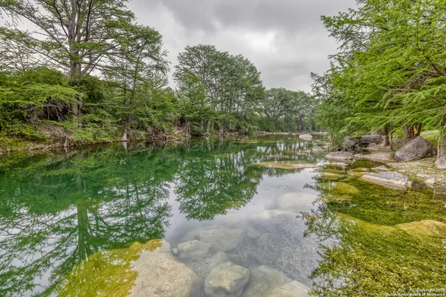 $850,000 | 498 Camino Del Rancho, Concan, TX 78838