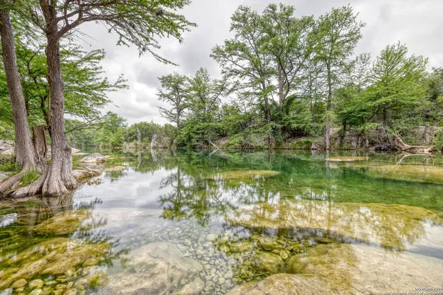 $850,000 | 498 Camino Del Rancho, Concan, TX 78838