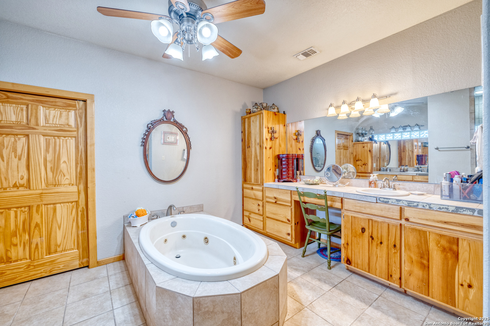 498 Camino Del Rancho Concan, TX 78838 - Photo 10 of 37