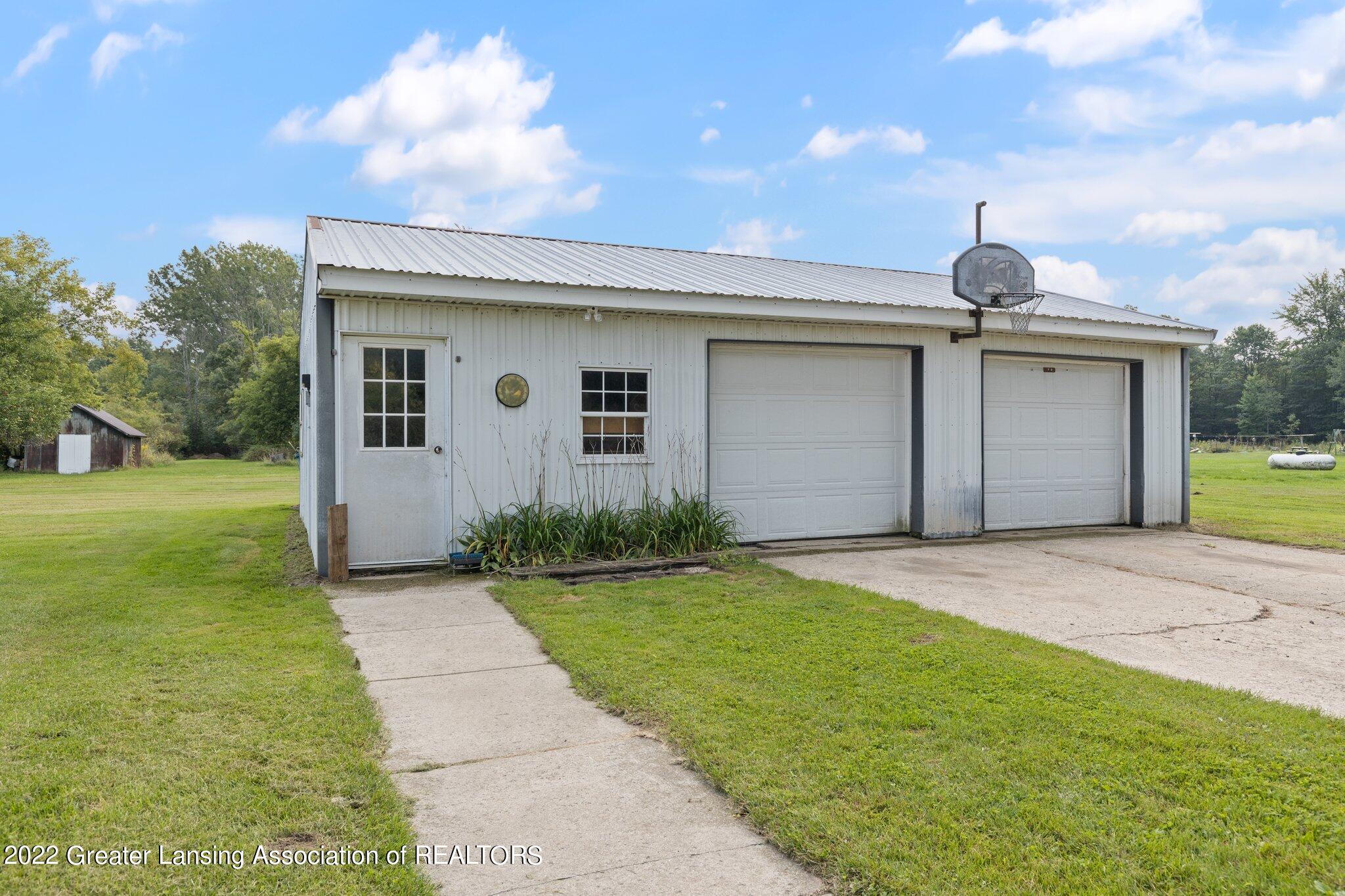 1755 South Castor Road Midland, MI 48640 - Photo 35 of 37 21-web-or-mls-1755-s-castor-rd