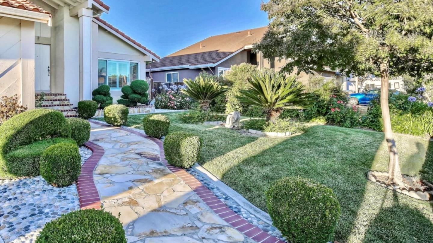 5709 Silver Leaf Road San Jose, CA 95138 - Photo 2 of 21 a view of a yard in front of house