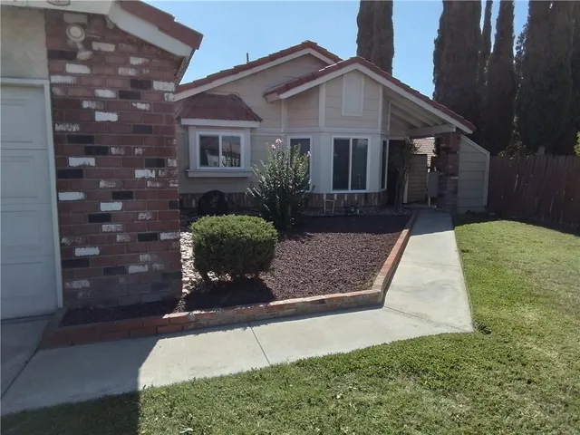$550,000 | 14045 Parkwood Drive, Fontana, CA 92337