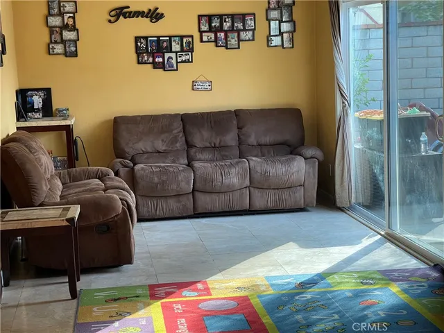 $550,000 | 14045 Parkwood Drive, Fontana, CA 92337