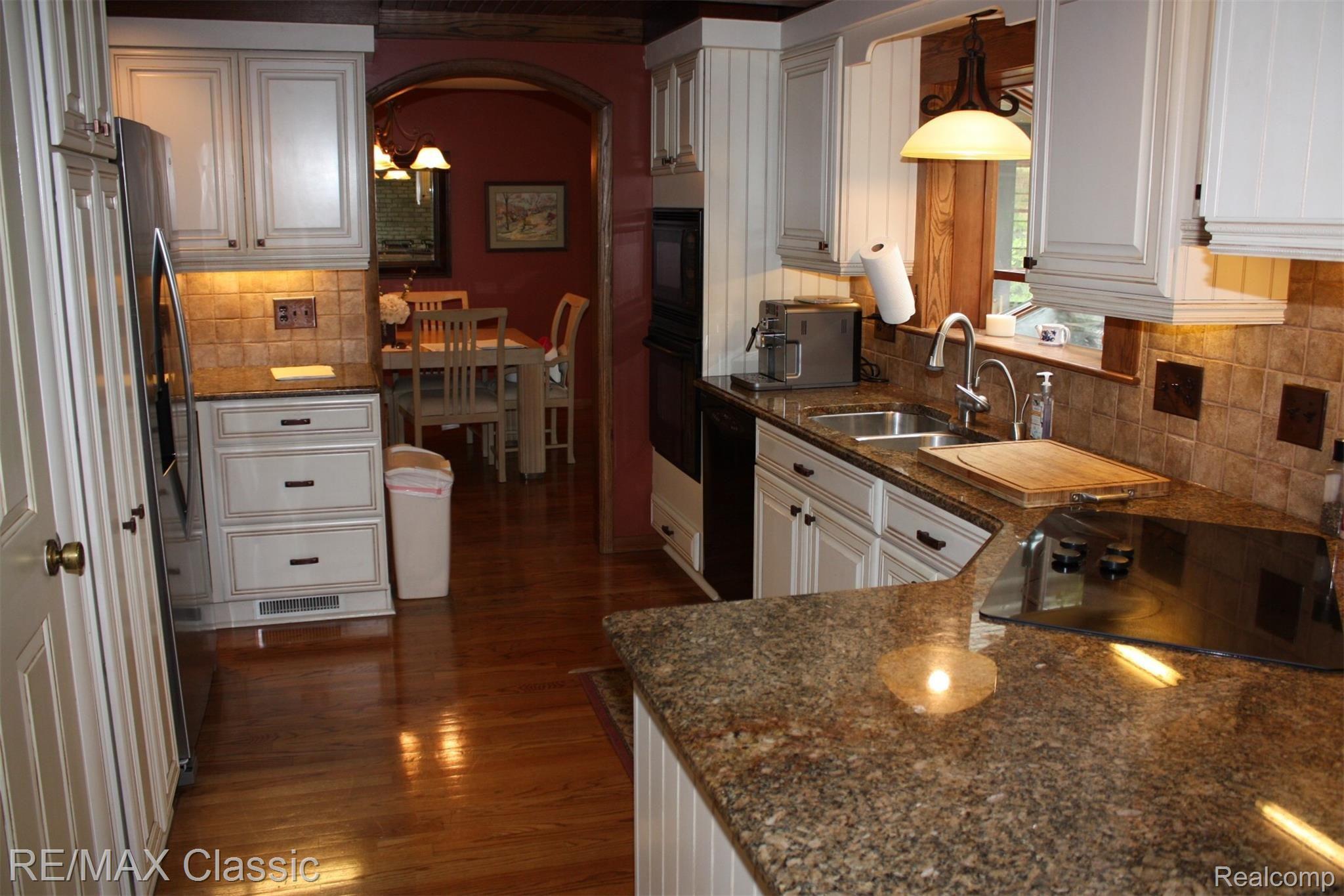 3383 Elder Road West Bloomfield, MI 48324 - Photo 9 of 24 Kitchen.JPG