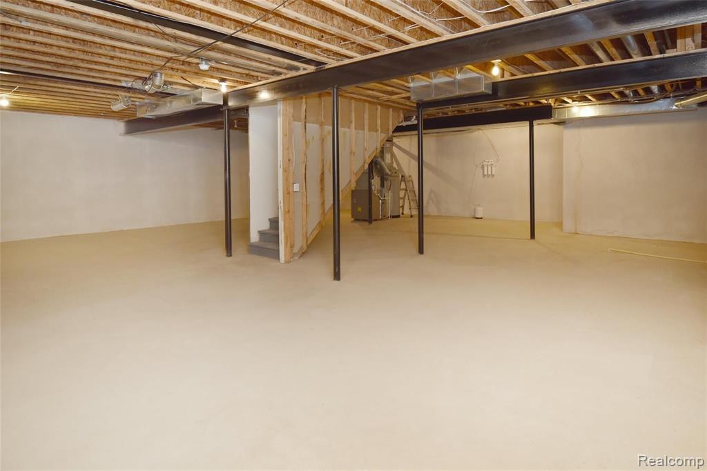 3629 Windingbrook Circle Rochester Hills, MI 48309 - Photo 27 of 33