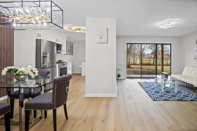 $344,700 | 1454 North Elmhurst Road, Unit 102B, Mount Prospect, IL 60056