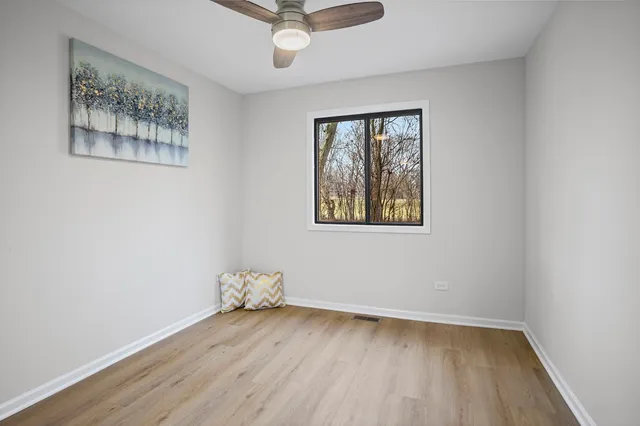 $344,700 | 1454 North Elmhurst Road, Unit 102B, Mount Prospect, IL 60056