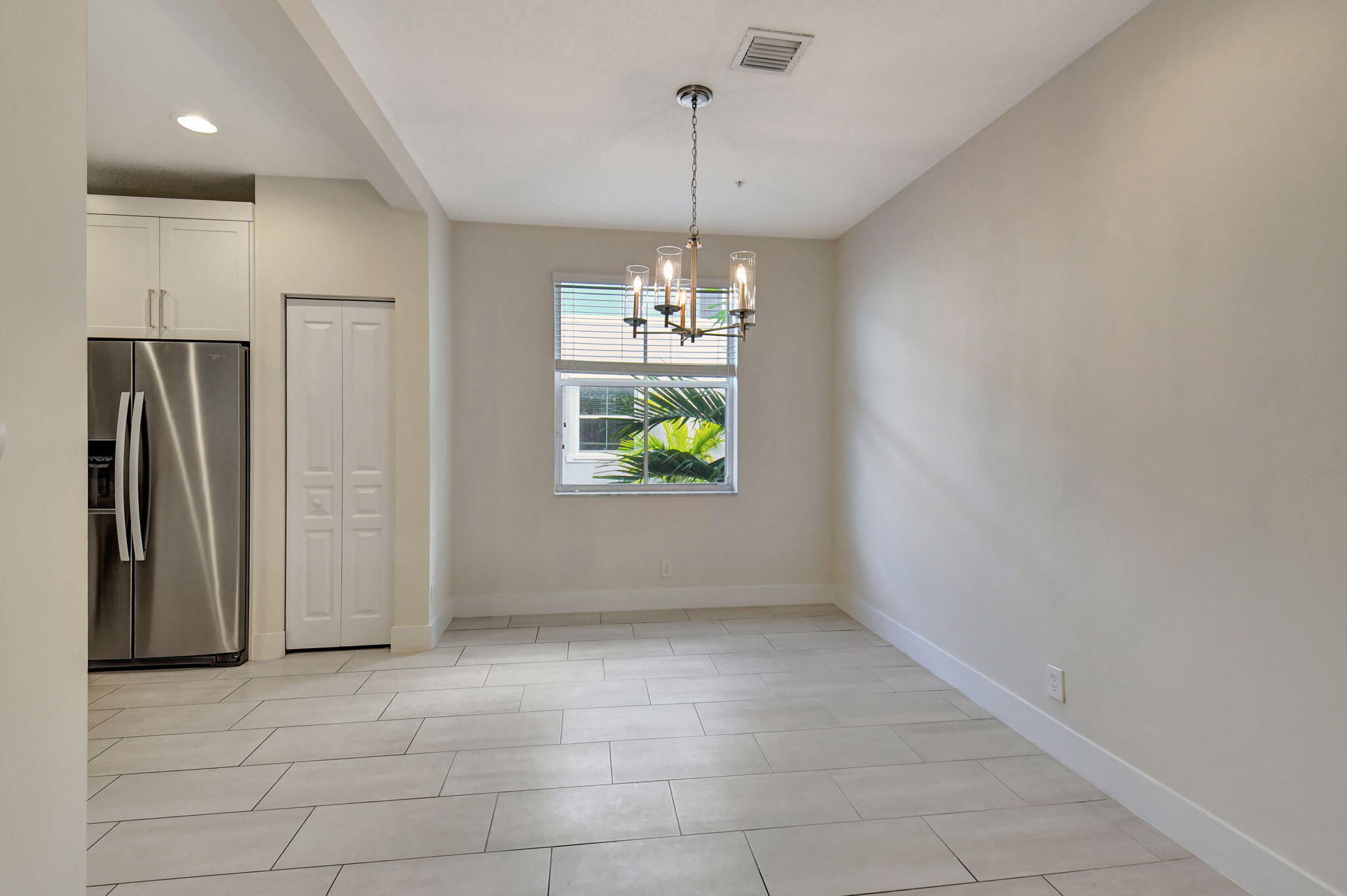 325 Atlantic Grove Way Delray Beach, FL 33444 - Photo 17 of 46 Dining room