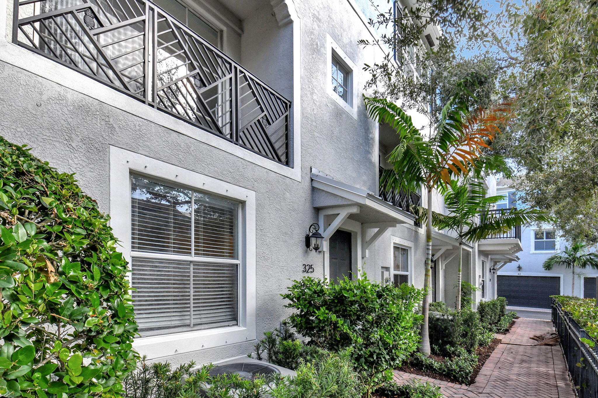 325 Atlantic Grove Way Delray Beach, FL 33444 - Photo 3 of 46 Exterior front