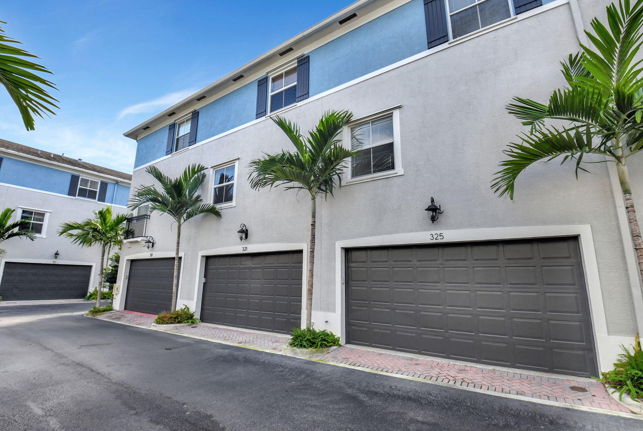 325 Atlantic Grove Way Delray Beach, FL 33444 - Photo 38 of 46 2 car garage