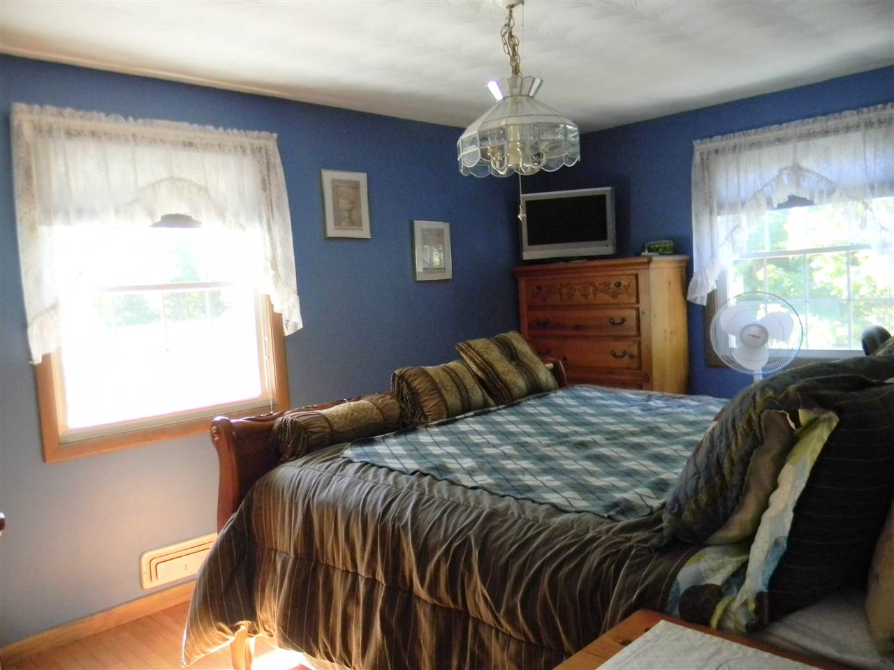 28 Porter Road Chelmsford, MA 01824 - Photo 13 of 31