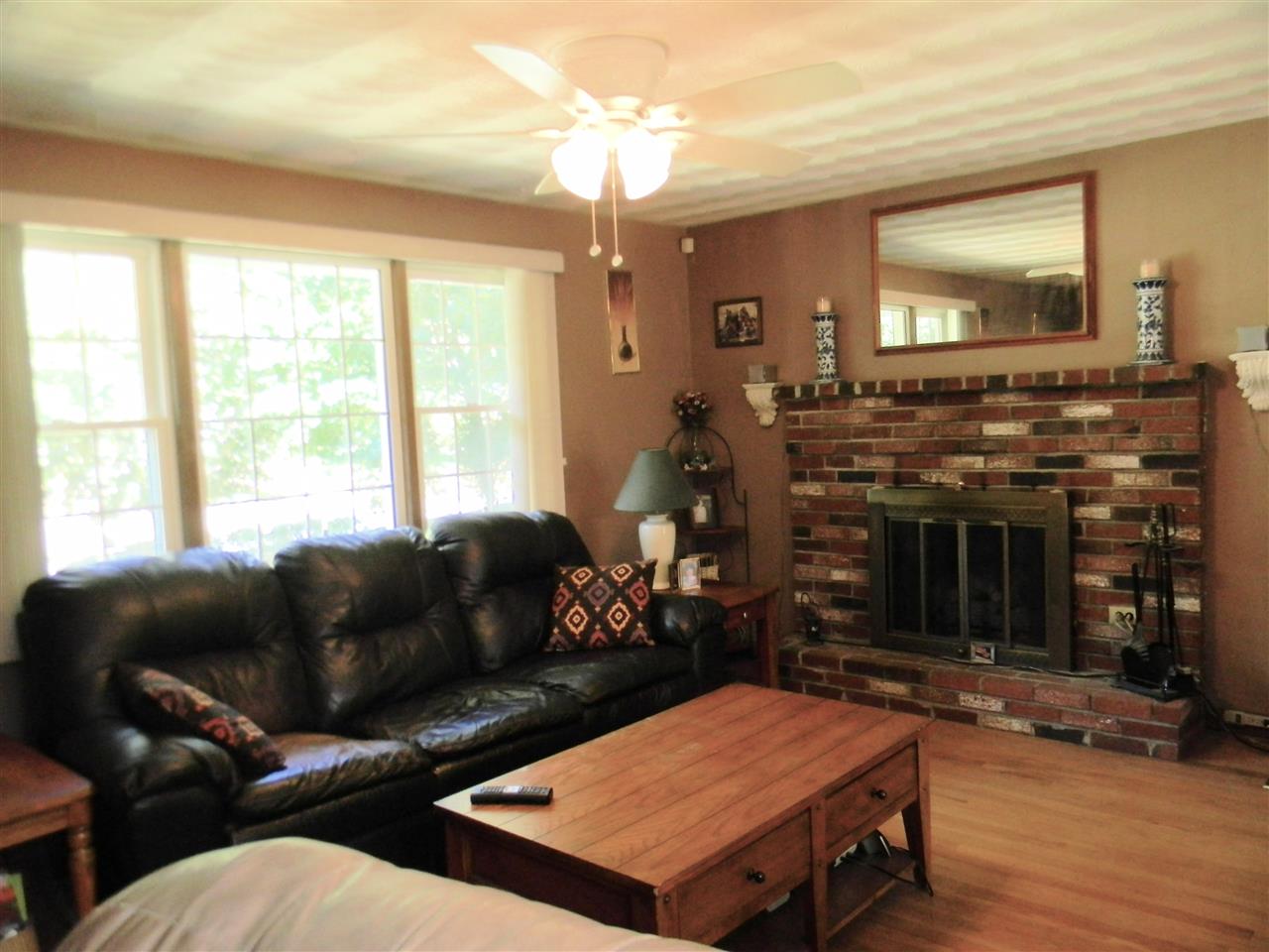 28 Porter Road Chelmsford, MA 01824 - Photo 7 of 31