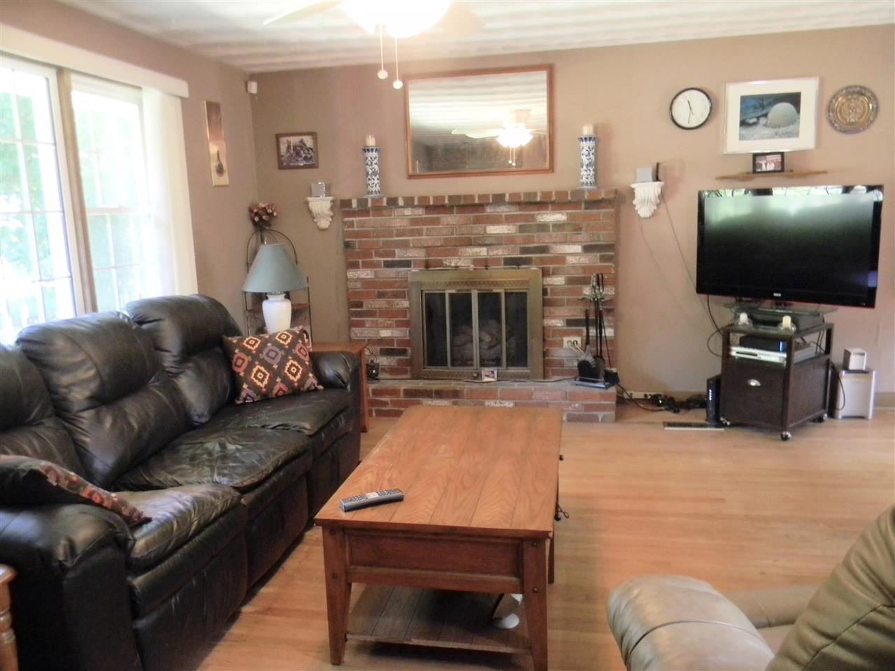 28 Porter Road Chelmsford, MA 01824 - Photo 8 of 31