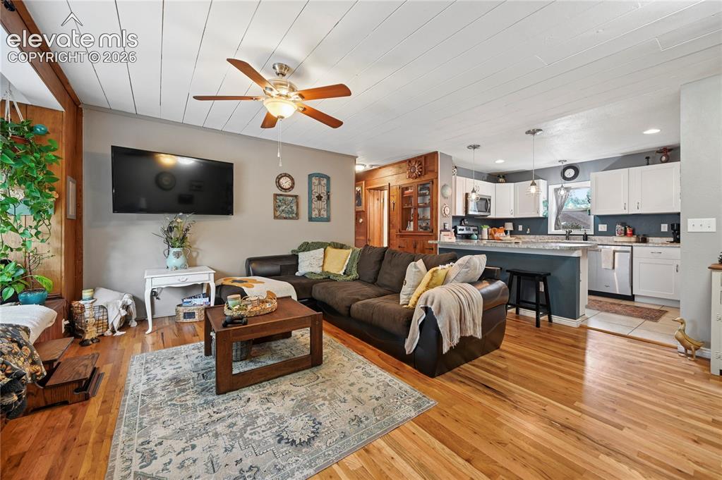1110 Sunset Road Colorado Springs, CO 80909 - Photo 9 of 28