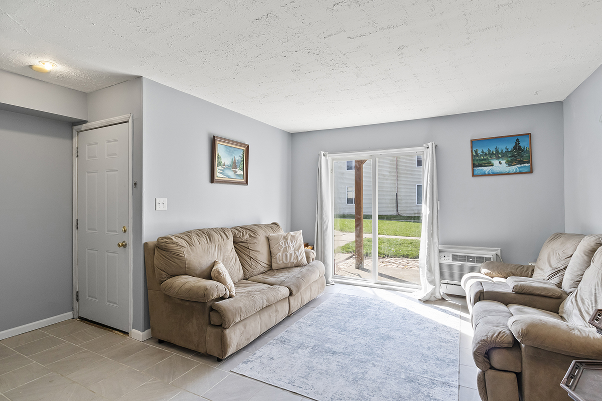 2400 Light Road, Unit 103 Oswego, IL 60543 - Photo 2 of 21