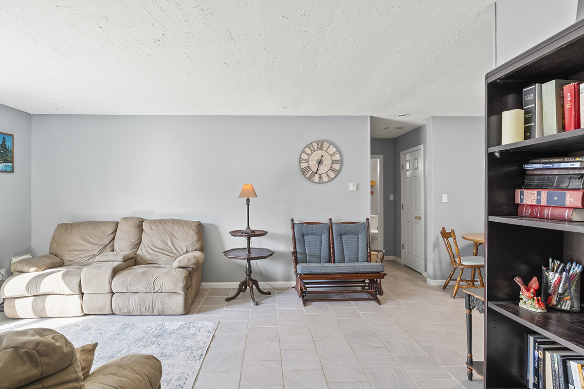 2400 Light Road, Unit 103 Oswego, IL 60543 - Photo 4 of 21