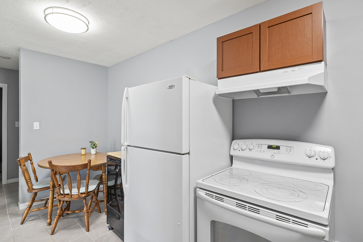 2400 Light Road, Unit 103 Oswego, IL 60543 - Photo 9 of 21