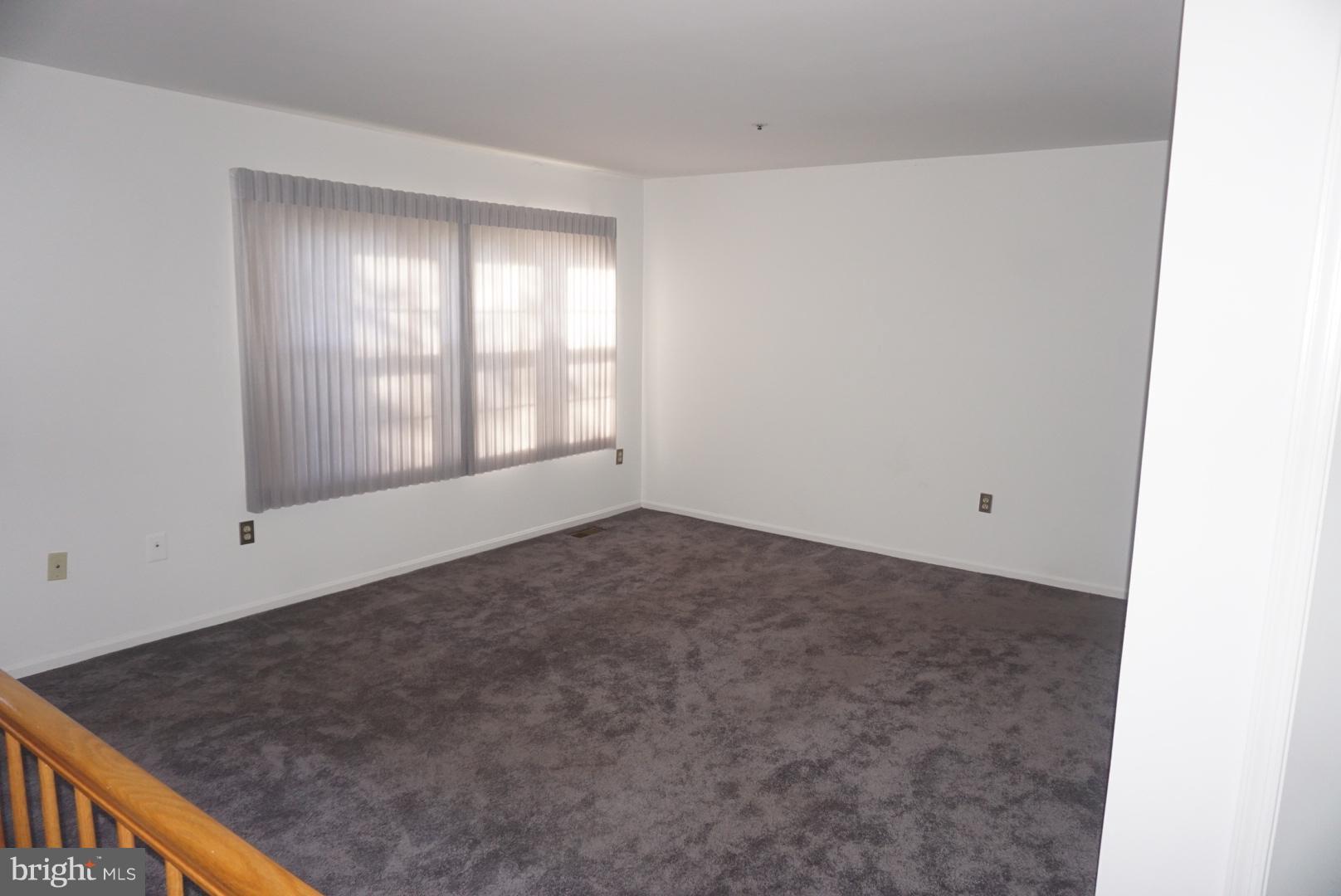 3303 Sea Port Way Silver Spring, MD 20902 - Photo 8 of 12 Family Room