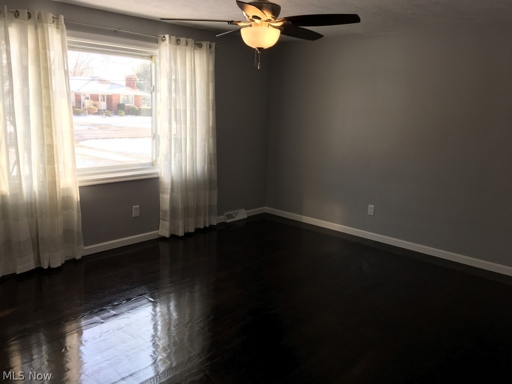 7104 Murray Ridge Road Elyria, OH 44035 - Photo 12 of 35 Gallery Image 12