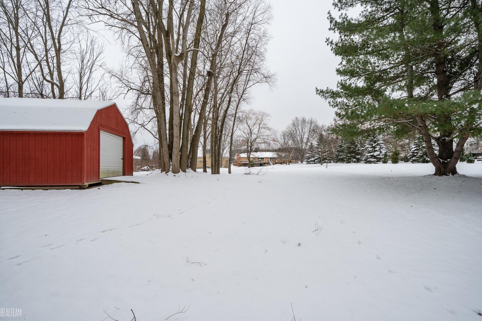 4869 Bishop Road Dryden, MI 48428 - Photo 45 of 48
