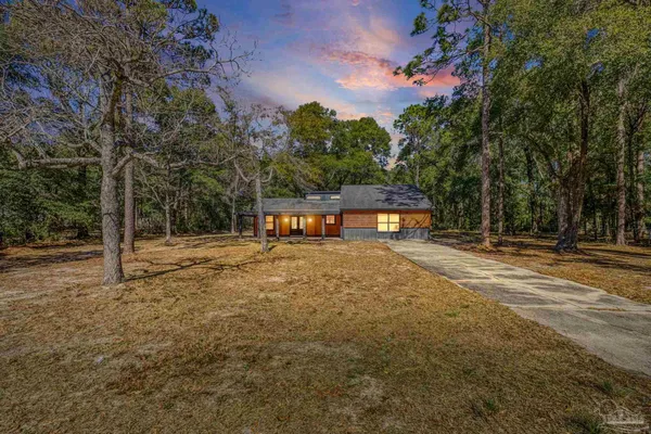 $392,500 | 101 Thurston Place, Crestview, FL 32536