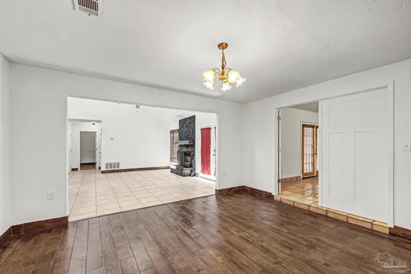 $392,500 | 101 Thurston Place, Crestview, FL 32536