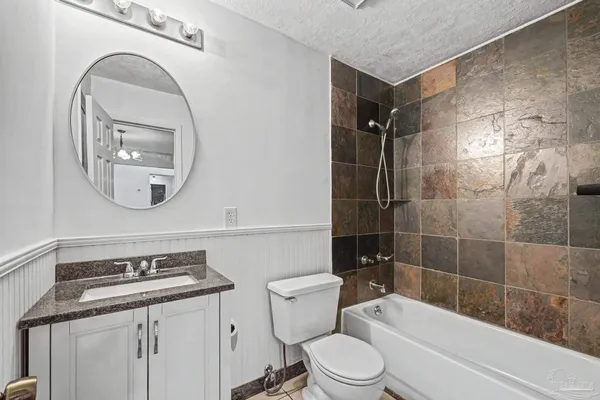 $392,500 | 101 Thurston Place, Crestview, FL 32536