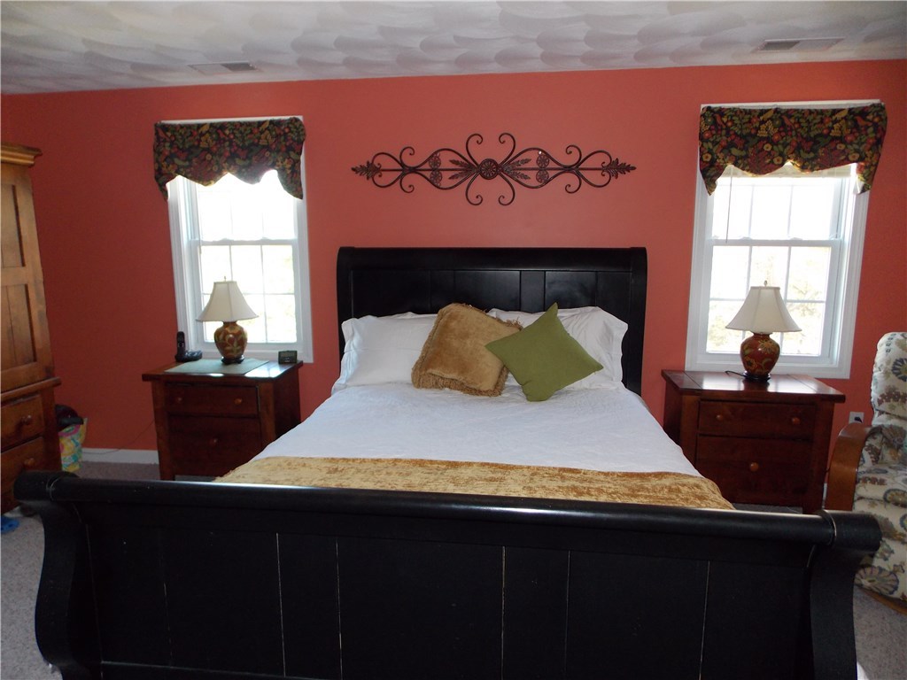 163 Jefferson Road Burrillville, RI 02830 - Photo 3 of 8