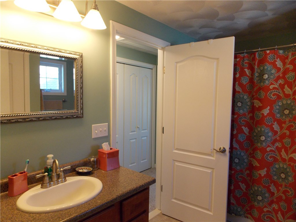 163 Jefferson Road Burrillville, RI 02830 - Photo 4 of 8