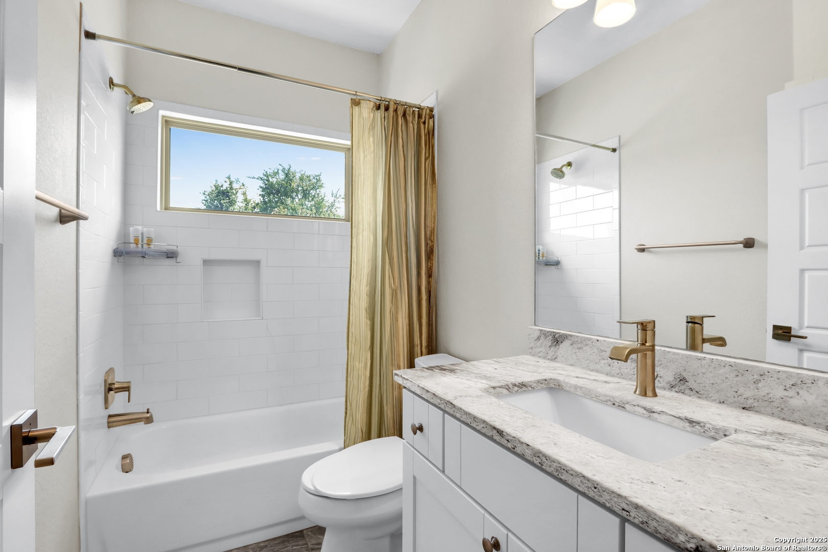 381 Monarch Canyon Lake, TX 78133 - Photo 32 of 42