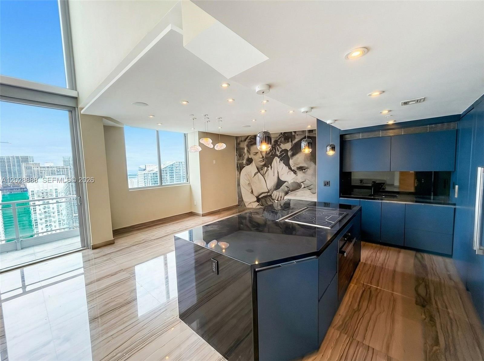 92 Southwest 3rd Street, Unit PH5213 Miami, FL 33130 - Photo 9 of 24
