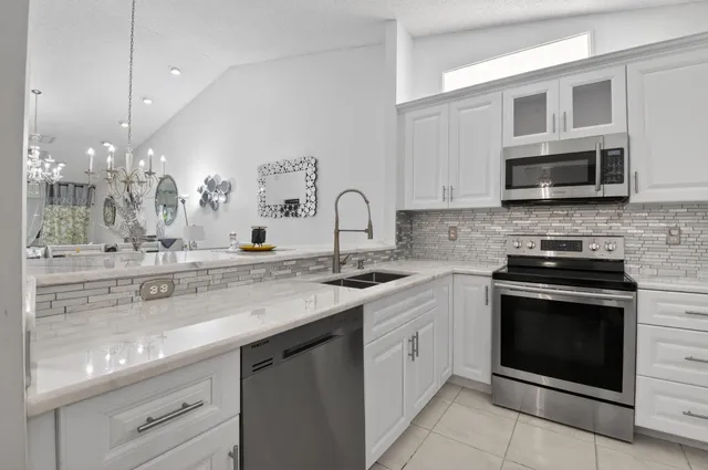 $2,500 | 5782 Brook Bound Lane, Unit A, Boynton Beach, FL 33437