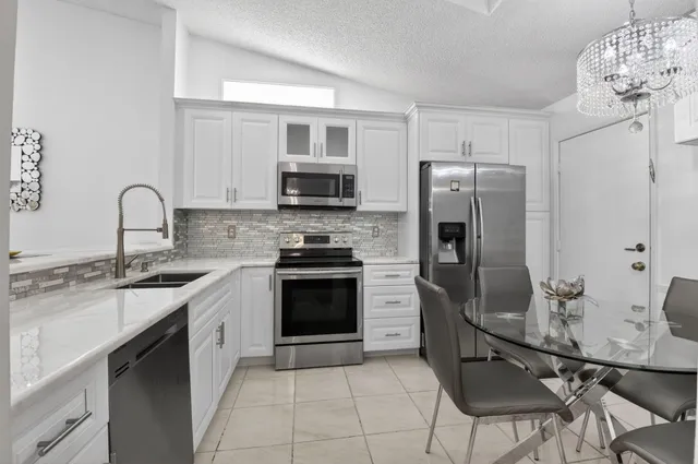 $2,500 | 5782 Brook Bound Lane, Unit A, Boynton Beach, FL 33437