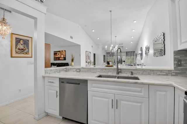 $2,500 | 5782 Brook Bound Lane, Unit A, Boynton Beach, FL 33437