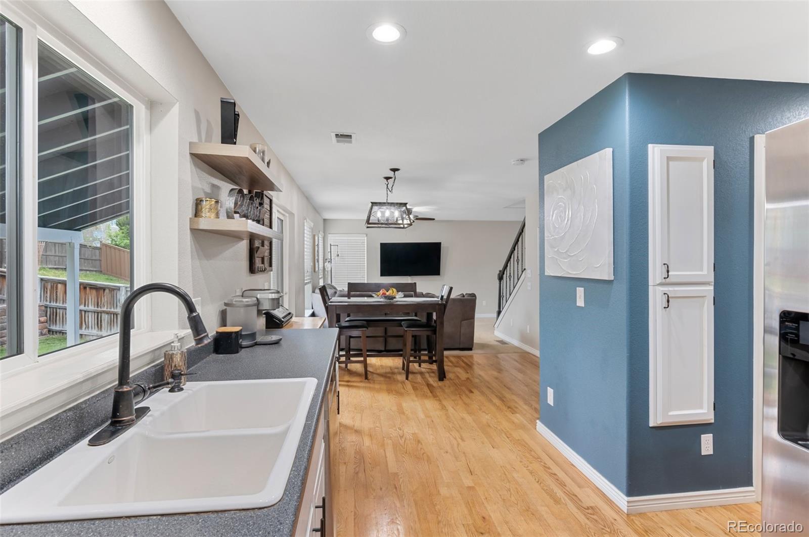9949 Saybrook Street Highlands Ranch, CO 80126 - Photo 11 of 32 Gallery Image 11