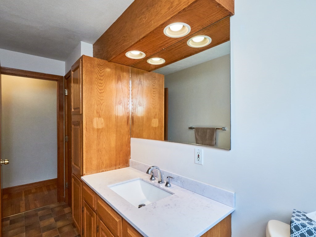 26 Fern Road Braintree, MA 02184 - Photo 17 of 30 Gallery Image 17