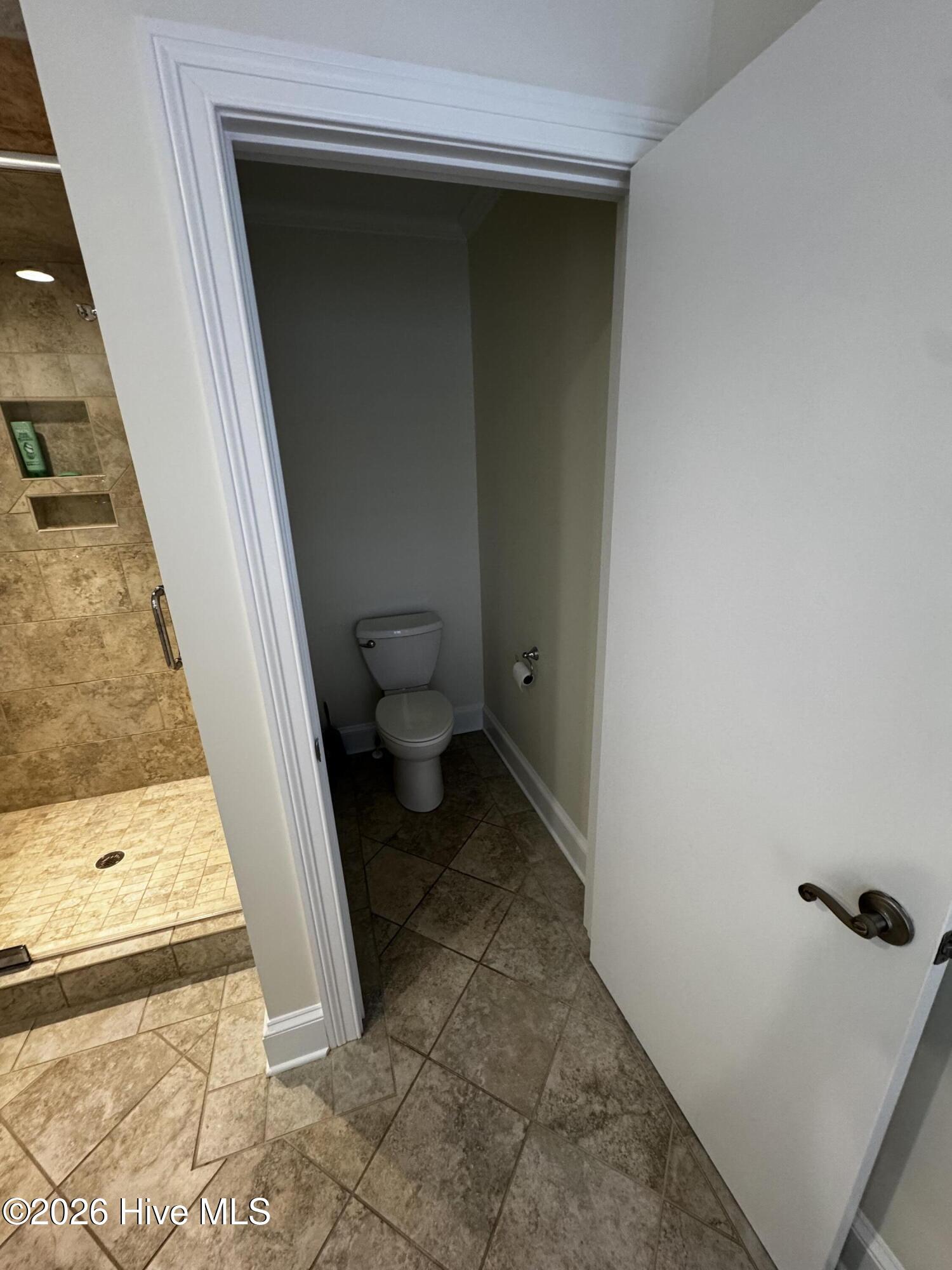 1220 Stockton Road Kinston, NC 28504 - Photo 21 of 23 Water Closet master