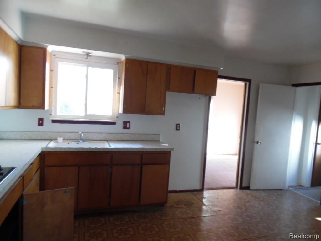 21049 Waltham Road Warren, MI 48089 - Photo 17 of 30 SAM_1527.JPG