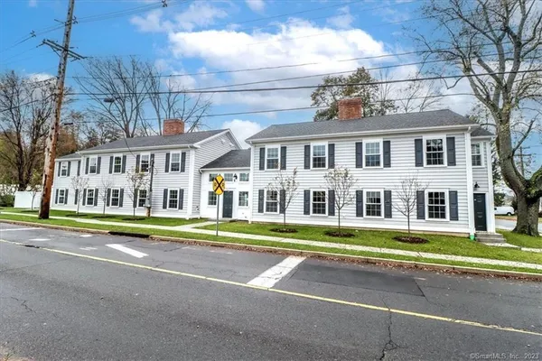 $1,950 | 80 South Street, Unit 105, Bethel, CT 06801